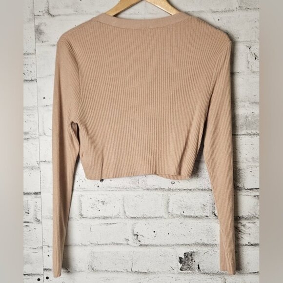Divide H&M Cropped Long Sleeve Ribbed Top - Picture 2 of 7